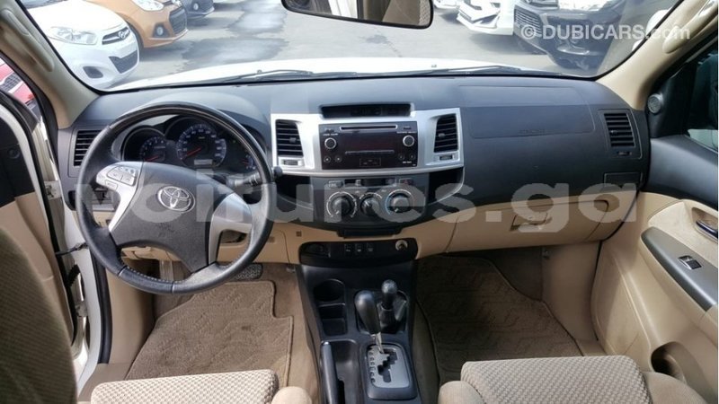 Big with watermark toyota fortuner estuaire import dubai 5991