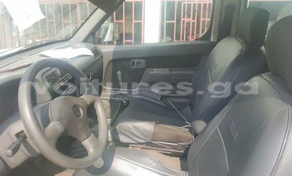 Acheter Occasion Voiture Nissan Hardbody Blanc à Libreville, Estuaire Acheter Occasion Voiture Nissan Hardbody Blanc à Libreville, Estuaire