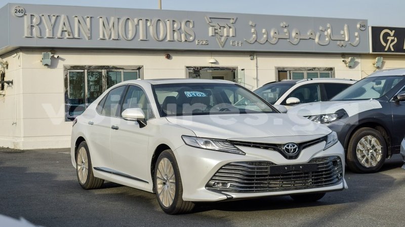 Big with watermark toyota camry estuary import dubai 5994