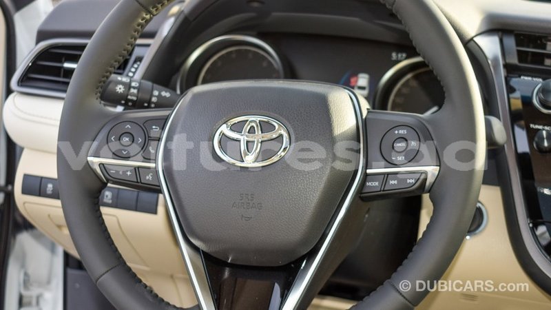 Big with watermark toyota camry estuaire import dubai 5994