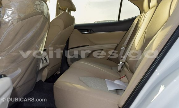Sayi Imported Toyota Camry White Mota in Import - Dubai a estuary Sayi Imported Toyota Camry White Mota in Import - Dubai a estuary