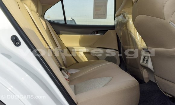 Sayi Imported Toyota Camry White Mota in Import - Dubai a estuary Sayi Imported Toyota Camry White Mota in Import - Dubai a estuary