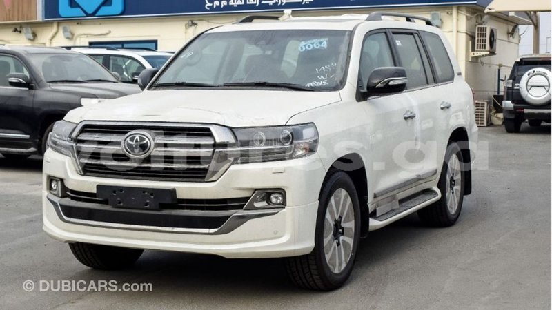 Big with watermark toyota land cruiser estuaire import dubai 5996