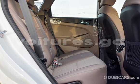 Acheter Import Voiture Hyundai Tucson Blanc à Import - Dubai, Estuaire Acheter Import Voiture Hyundai Tucson Blanc à Import - Dubai, Estuaire