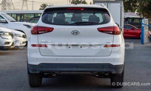 Acheter Import Voiture Hyundai Tucson Blanc à Import - Dubai, Estuaire Acheter Import Voiture Hyundai Tucson Blanc à Import - Dubai, Estuaire