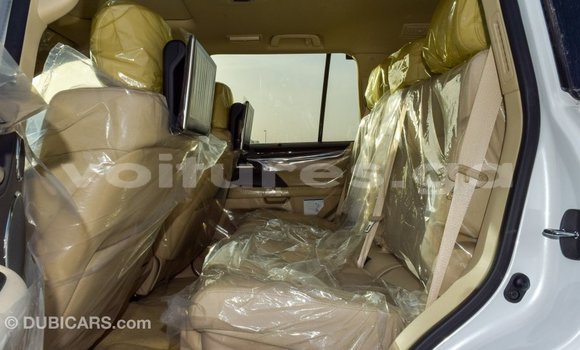 Acheter Import Voiture Lexus LX Blanc à Import - Dubai, Estuaire Acheter Import Voiture Lexus LX Blanc à Import - Dubai, Estuaire