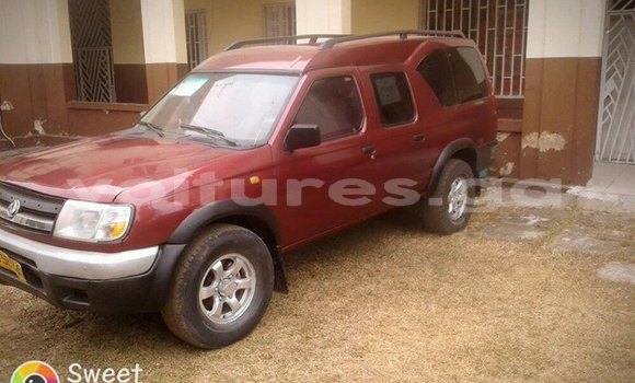 Acheter Occasion Voiture Nissan Hardbody Rouge à Libreville, Estuaire Acheter Occasion Voiture Nissan Hardbody Rouge à Libreville, Estuaire