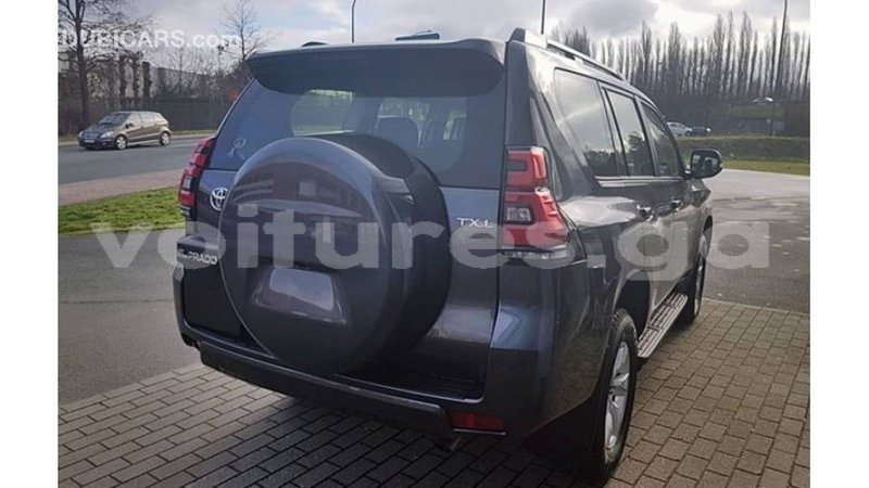 Big with watermark toyota prado estuary import dubai 6004