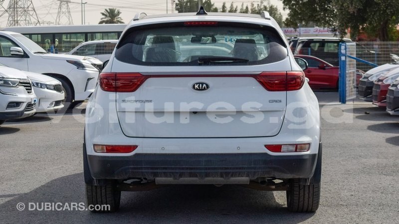Big with watermark kia sportage estuaire import dubai 6016