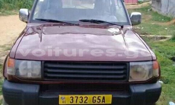 Acheter Occasion Voiture Mitsubishi Pajero Rouge à Libreville, Estuaire Acheter Occasion Voiture Mitsubishi Pajero Rouge à Libreville, Estuaire