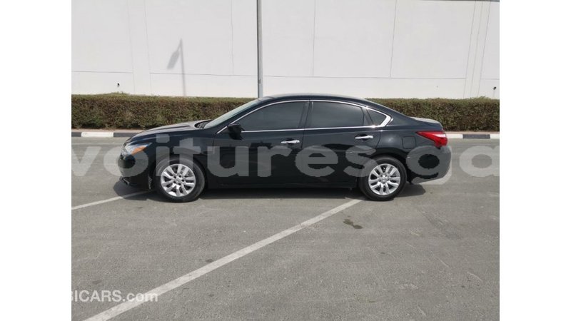 Big with watermark nissan altima estuaire import dubai 6019