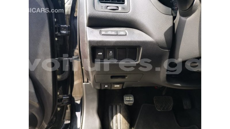 Big with watermark nissan altima estuaire import dubai 6019