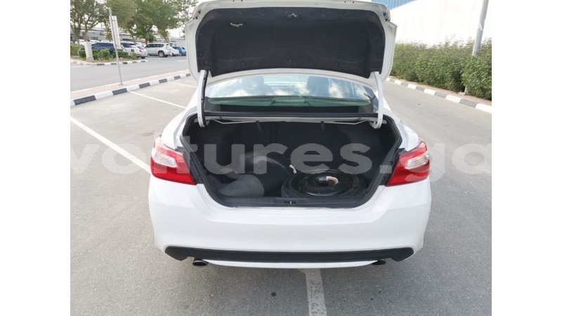 Big with watermark nissan altima estuaire import dubai 6020