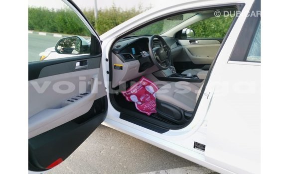 Acheter Import Voiture Hyundai Sonata Blanc à Import - Dubai, Estuaire Acheter Import Voiture Hyundai Sonata Blanc à Import - Dubai, Estuaire