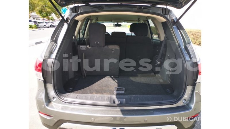 Big with watermark nissan pathfinder estuaire import dubai 6022