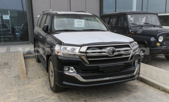 Acheter Import Voiture Toyota Land Cruiser Noir à Import - Dubai, Estuaire Acheter Import Voiture Toyota Land Cruiser Noir à Import - Dubai, Estuaire