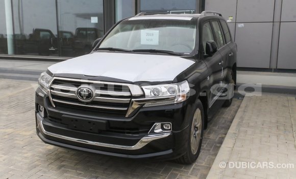 Acheter Import Voiture Toyota Land Cruiser Noir à Import - Dubai, Estuaire Acheter Import Voiture Toyota Land Cruiser Noir à Import - Dubai, Estuaire