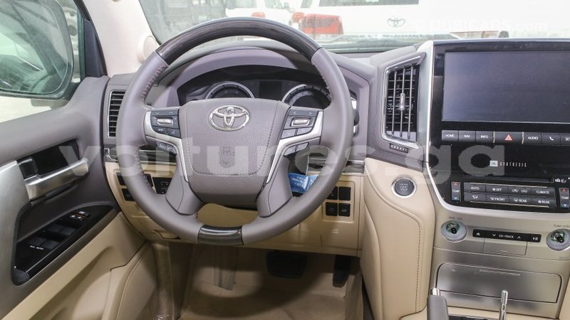 Big with watermark toyota land cruiser estuaire import dubai 6024