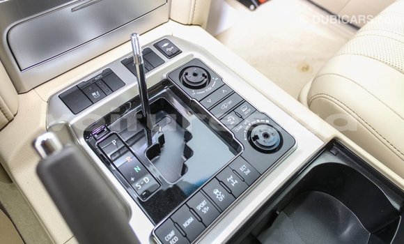 Acheter Import Voiture Toyota Land Cruiser Noir à Import - Dubai, Estuaire Acheter Import Voiture Toyota Land Cruiser Noir à Import - Dubai, Estuaire