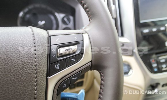 Acheter Import Voiture Toyota Land Cruiser Noir à Import - Dubai, Estuaire Acheter Import Voiture Toyota Land Cruiser Noir à Import - Dubai, Estuaire