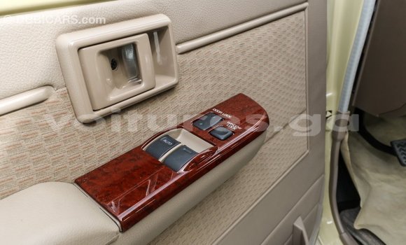 Acheter Import Voiture Toyota Land Cruiser Beige à Import - Dubai, Estuaire Acheter Import Voiture Toyota Land Cruiser Beige à Import - Dubai, Estuaire
