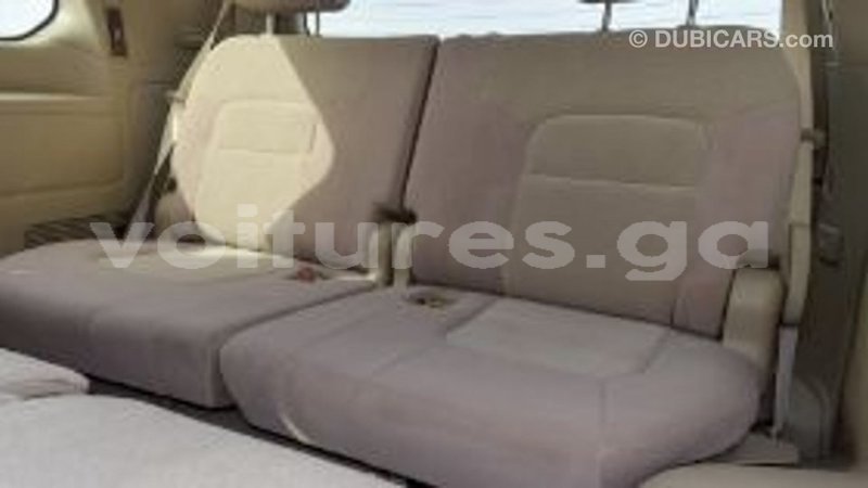 Big with watermark toyota land cruiser estuary import dubai 6030