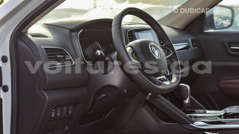 Big with watermark renault koleos estuaire import dubai 6031