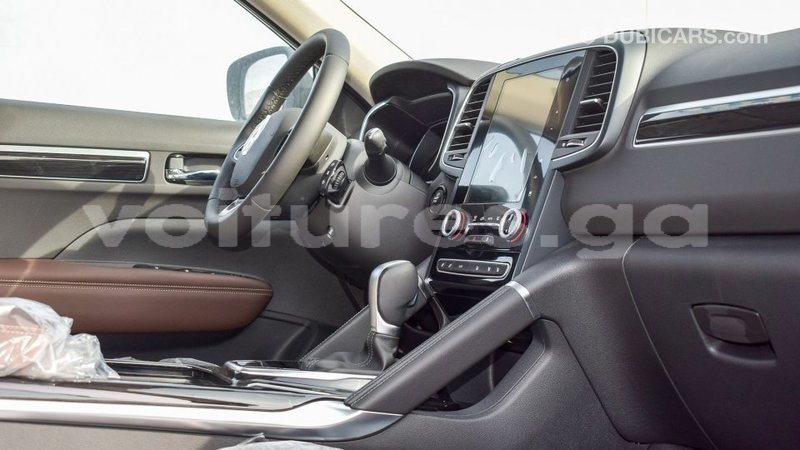 Big with watermark renault koleos estuaire import dubai 6031