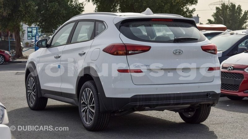 Big with watermark hyundai tucson estuaire import dubai 6032