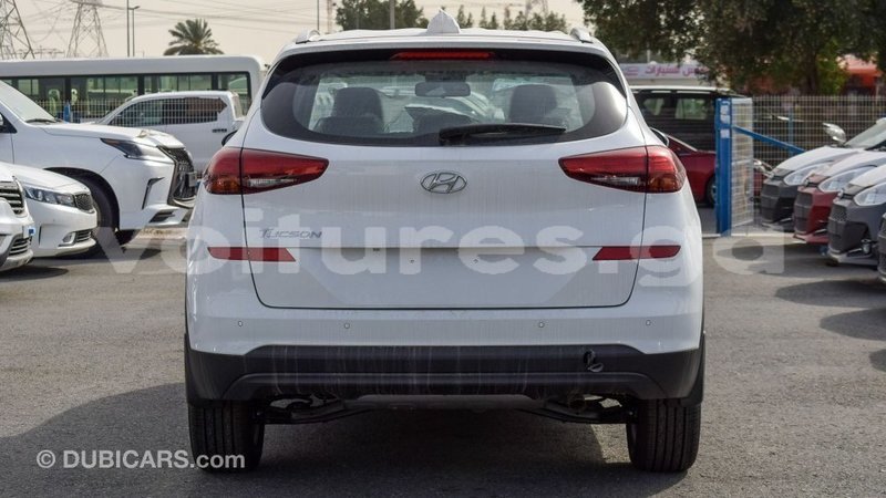 Big with watermark hyundai tucson estuaire import dubai 6032