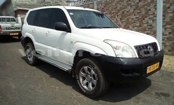 Acheter Occasion Voiture Toyota Land Cruiser Prado Blanc à Libreville, Estuaire Acheter Occasion Voiture Toyota Land Cruiser Prado Blanc à Libreville, Estuaire