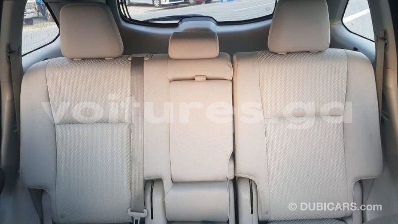 Big with watermark toyota highlander estuaire import dubai 6034