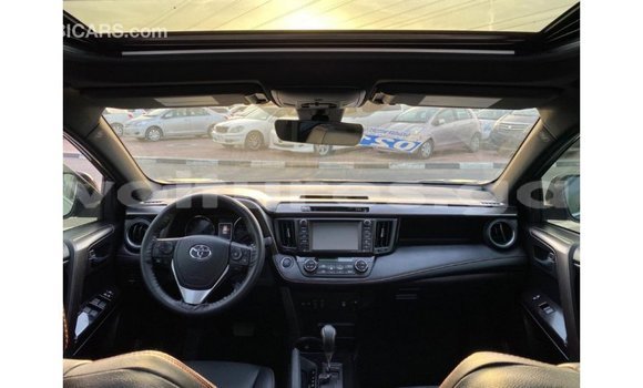 Acheter Import Utilitaire Toyota HiAce Autre à Import - Dubai, Estuaire Acheter Import Utilitaire Toyota HiAce Autre à Import - Dubai, Estuaire