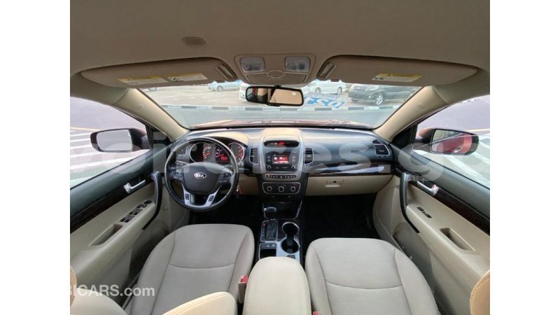 Big with watermark kia sorento estuaire import dubai 6036