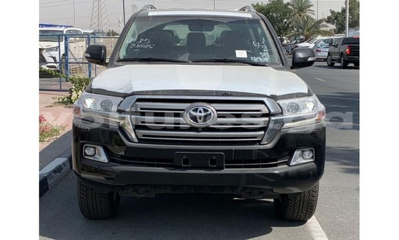 Acheter Import Voiture Toyota Land Cruiser Noir à Import - Dubai, Estuaire Acheter Import Voiture Toyota Land Cruiser Noir à Import - Dubai, Estuaire