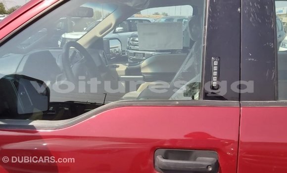 Acheter Import Voiture Ford Club Wagon Rouge à Import - Dubai, Estuaire Acheter Import Voiture Ford Club Wagon Rouge à Import - Dubai, Estuaire