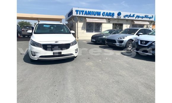 Acheter Import Voiture Kia Carnival Blanc à Import - Dubai, Estuaire Acheter Import Voiture Kia Carnival Blanc à Import - Dubai, Estuaire