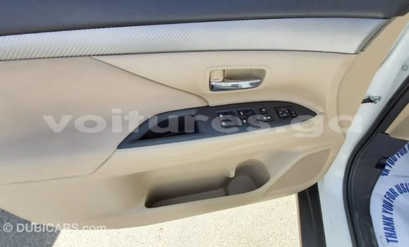 Acheter Import Voiture Mitsubishi Outlander Blanc à Import - Dubai, Estuaire Acheter Import Voiture Mitsubishi Outlander Blanc à Import - Dubai, Estuaire