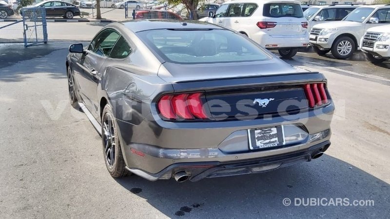 Big with watermark ford mustang estuaire import dubai 6049