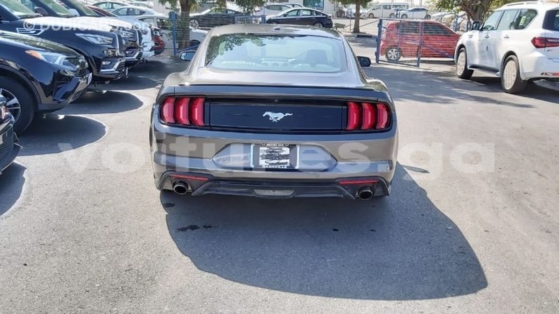 Big with watermark ford mustang estuaire import dubai 6049