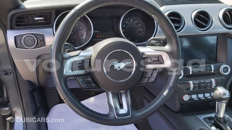 Big with watermark ford mustang estuaire import dubai 6049