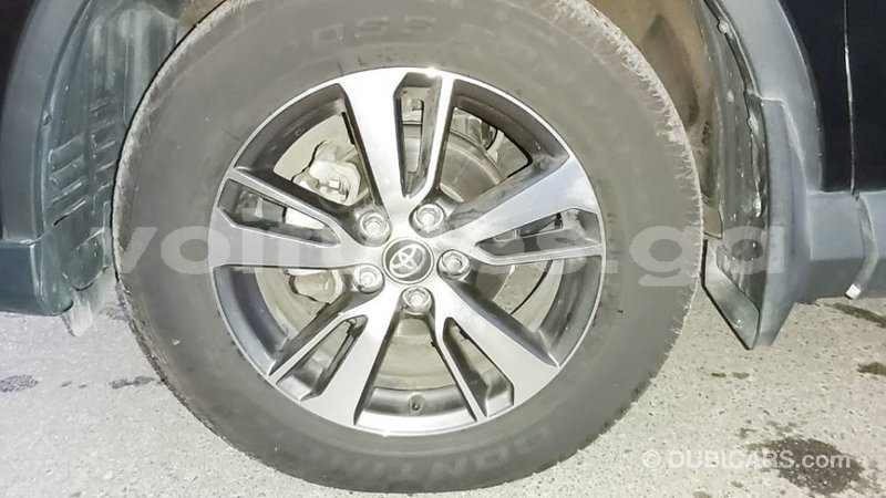 Big with watermark toyota hiace estuaire import dubai 6050