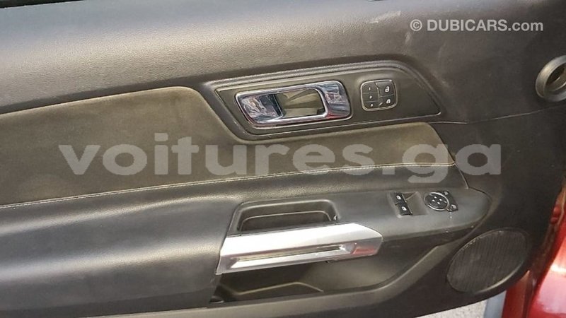 Big with watermark ford mustang estuaire import dubai 6051