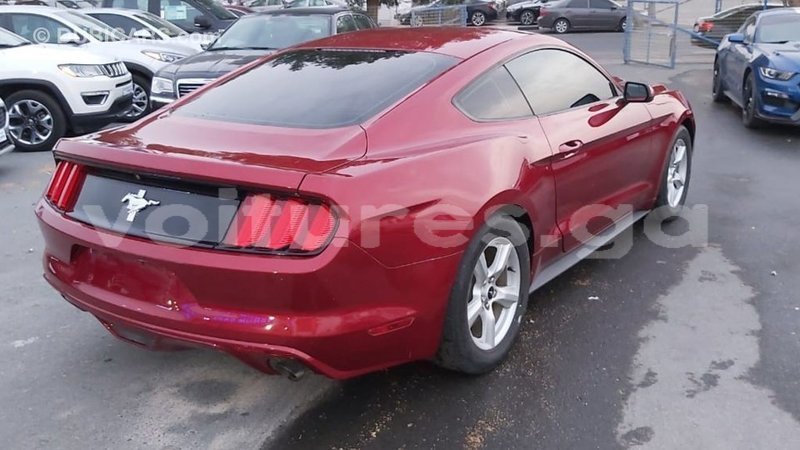 Big with watermark ford mustang estuaire import dubai 6051