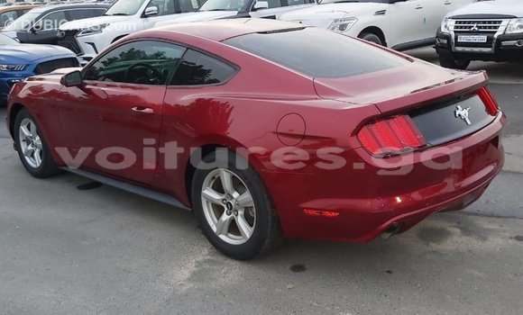 Acheter Import Voiture Ford Mustang Rouge à Import - Dubai, Estuaire Acheter Import Voiture Ford Mustang Rouge à Import - Dubai, Estuaire
