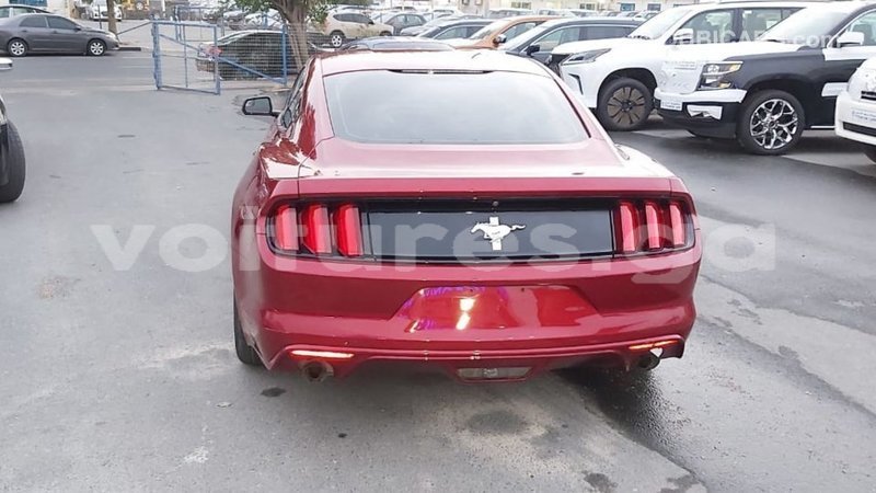 Big with watermark ford mustang estuaire import dubai 6051