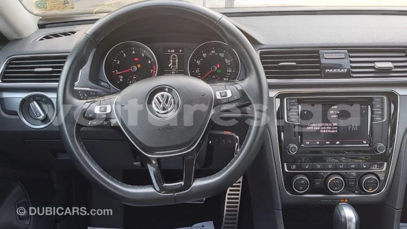 Big with watermark volkswagen passat estuaire import dubai 6052