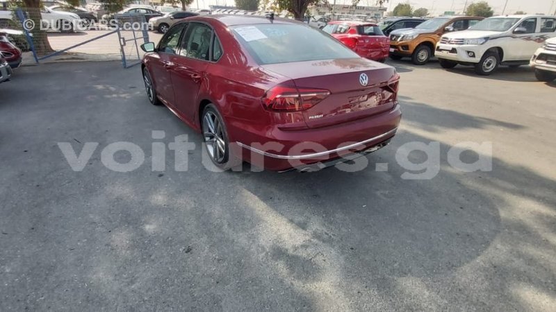 Big with watermark volkswagen passat estuaire import dubai 6052