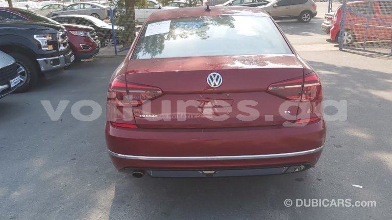 Big with watermark volkswagen passat estuaire import dubai 6052