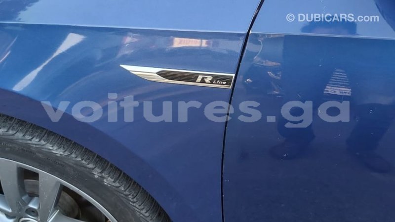 Big with watermark volkswagen passat estuaire import dubai 6053